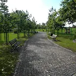 Kosmonauty Wroclaw-airport 3*
