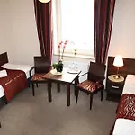 فندق Kosmonauty Wroclaw-airport