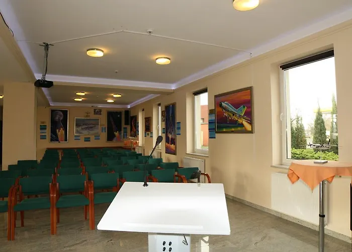 Kosmonauty Wroclaw-airport 3* Breslau