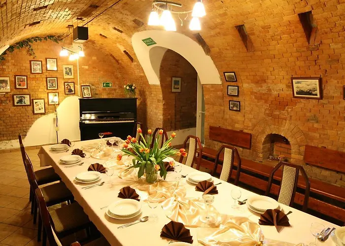 Kosmonauty Wroclaw-airport Hotel Breslau