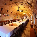 Kosmonauty Wroclaw-airport Hotel 3*