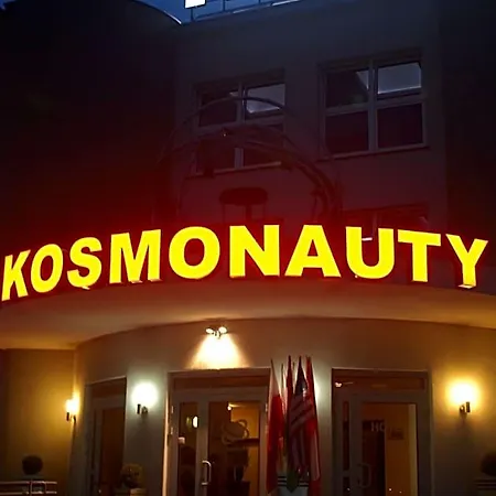 Kosmonauty Wroclaw-airport