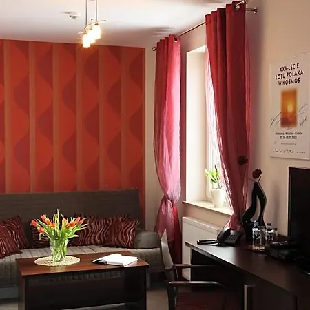Kosmonauty Wroclaw-airport فندق فروتسواف