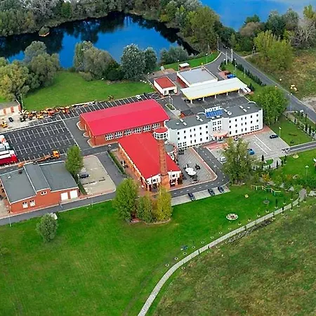 فندق Kosmonauty Wroclaw-airport