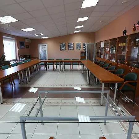 コスモナウティ ヴロツワフエアポート ホテル