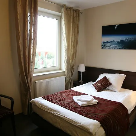 コスモナウティ ヴロツワフエアポート ホテル