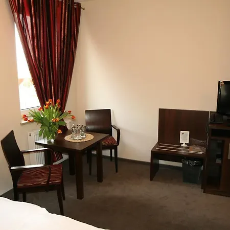 Kosmonauty Wrocław-airport Hotel